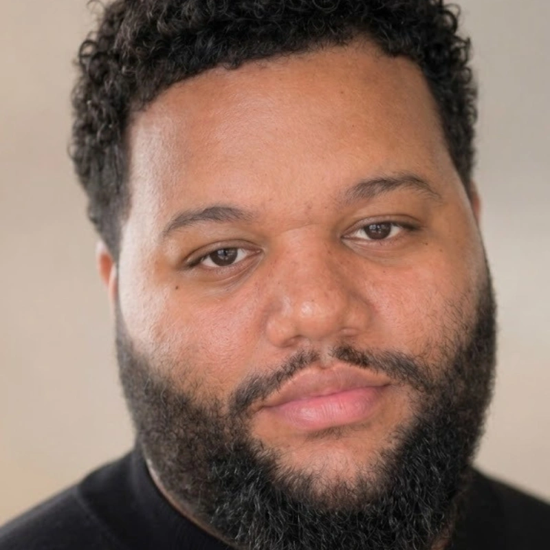 Julius Brown headshot