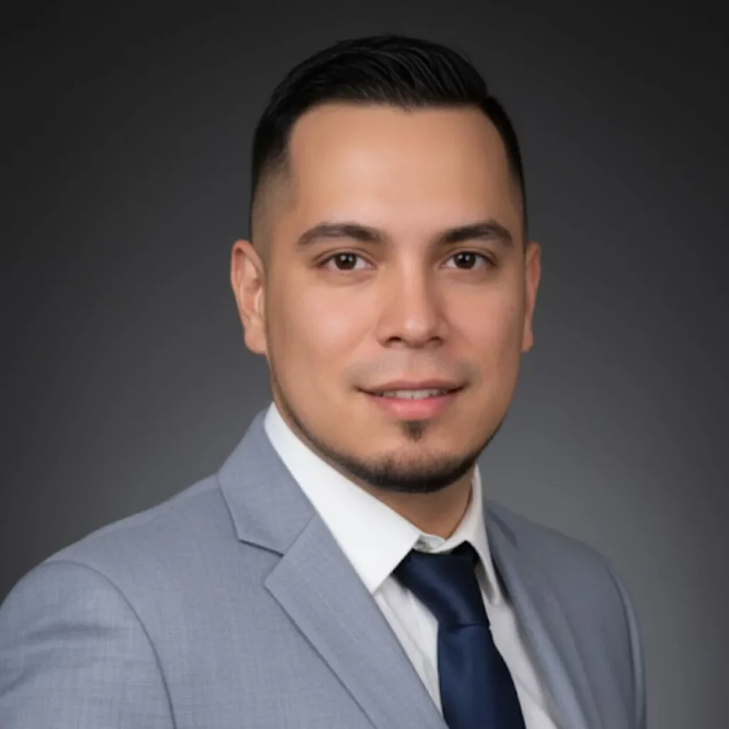 Luis Zamora